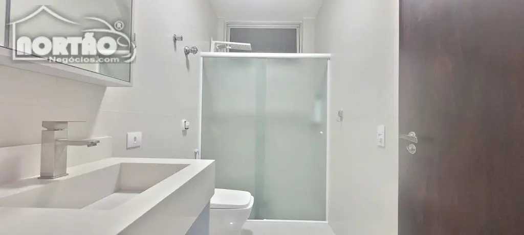 Casa, 4 quartos, 250 m² - Foto 3