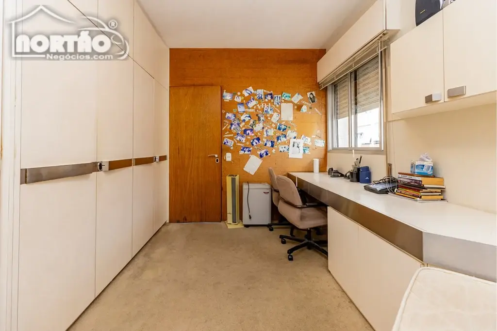 Casa, 4 quartos, 258 m² - Foto 5