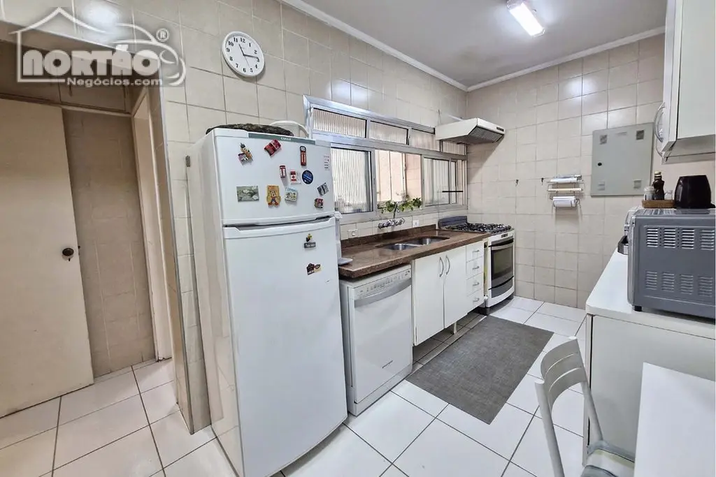 Casa, 3 quartos, 205 m² - Foto 8