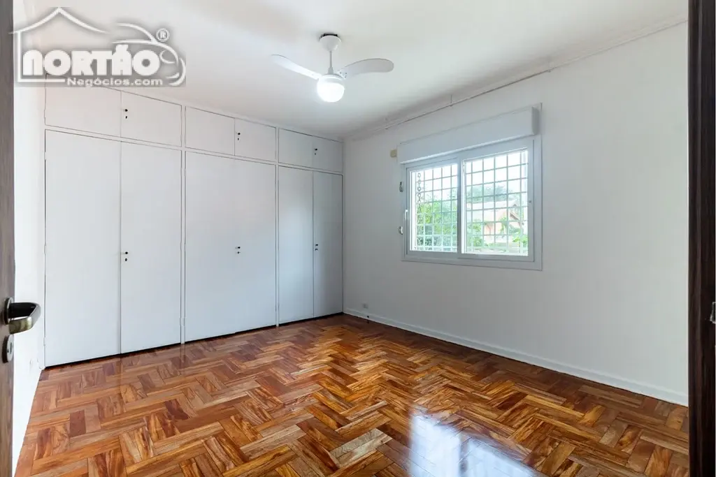 Casa, 4 quartos, 329 m² - Foto 10