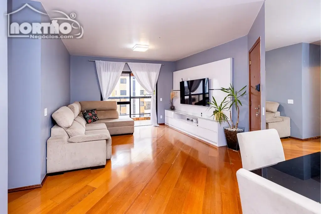 Casa, 4 quartos, 132 m² - Foto 1