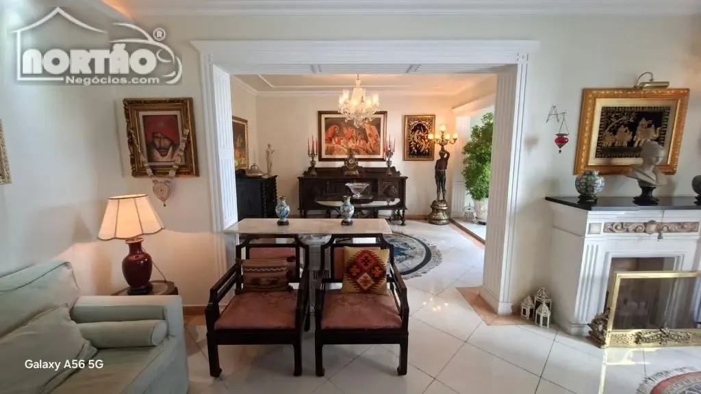 Casa, 3 quartos, 269 m² - Foto 8