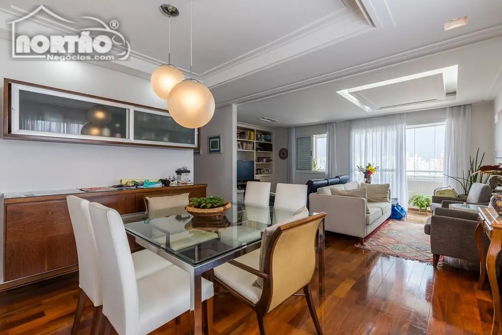 Casa, 2 quartos, 117 m² - Foto 1