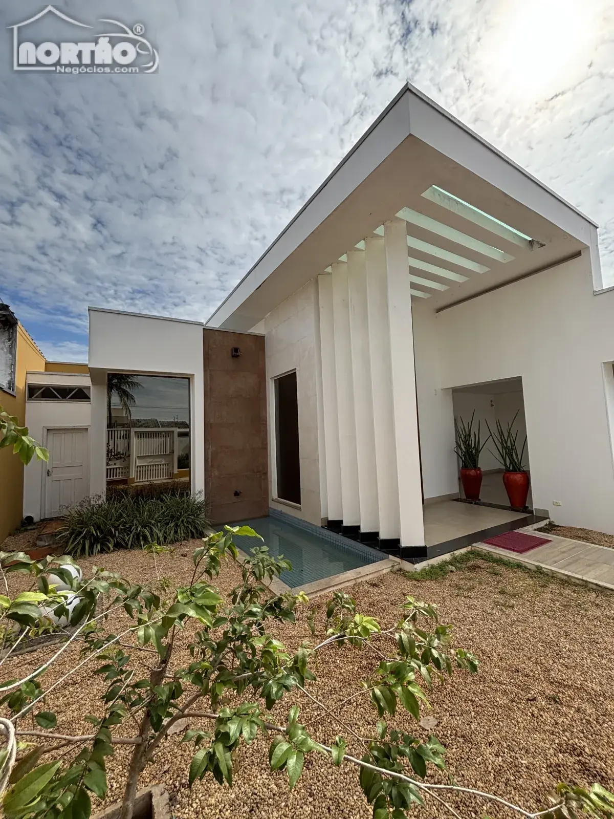 Casa, 4 quartos, 326 m² - Foto 2