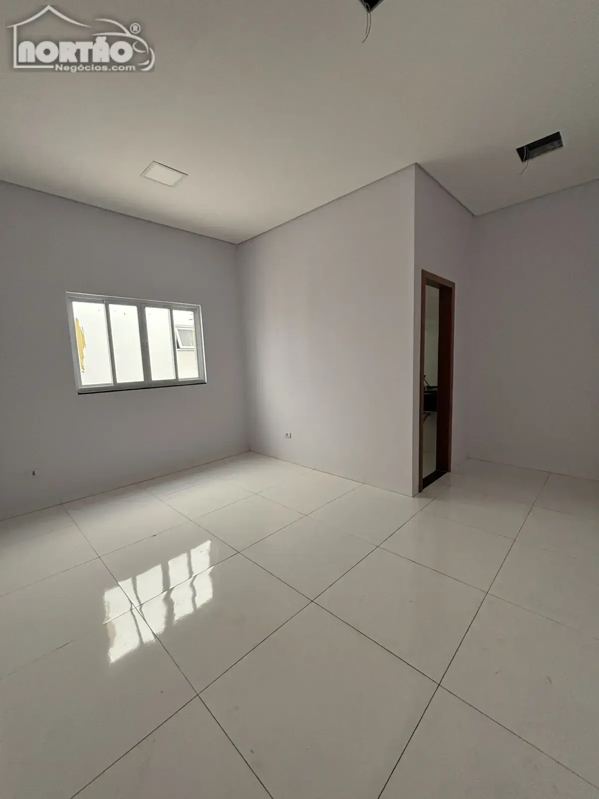 Casa, 2 quartos, 60 m² - Foto 1