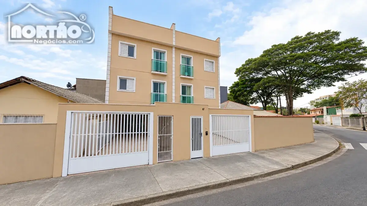 Casa, 3 quartos, 94 m² - Foto 1