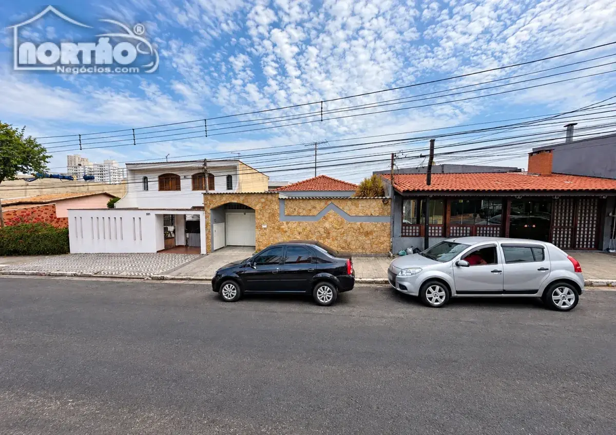 Casa, 5 quartos, 200 m² - Foto 2
