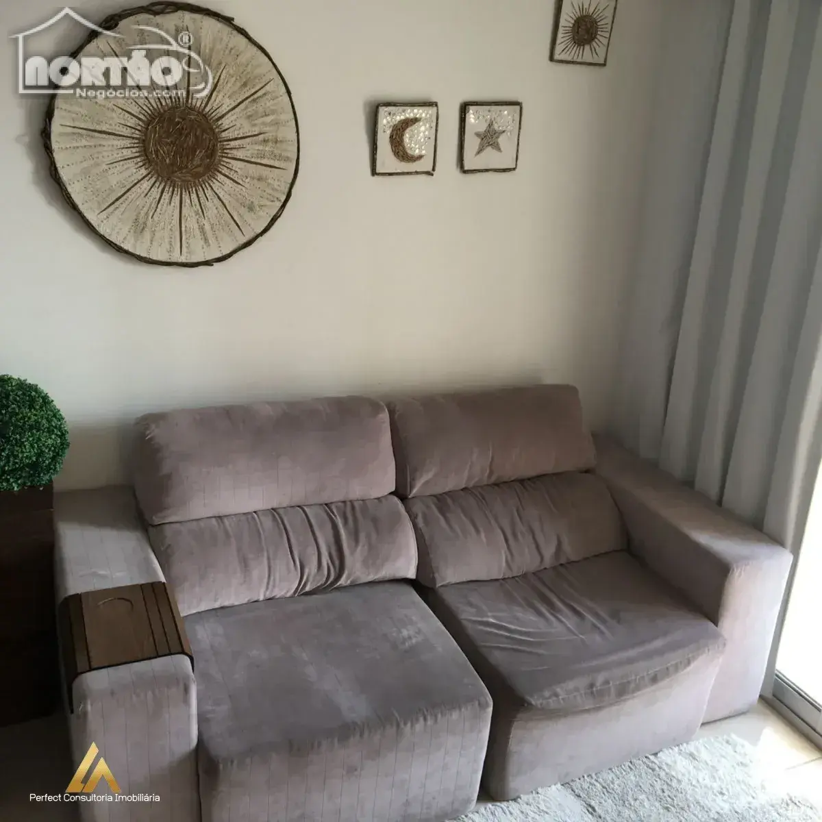 Casa, 4 quartos, 138 m² - Foto 1