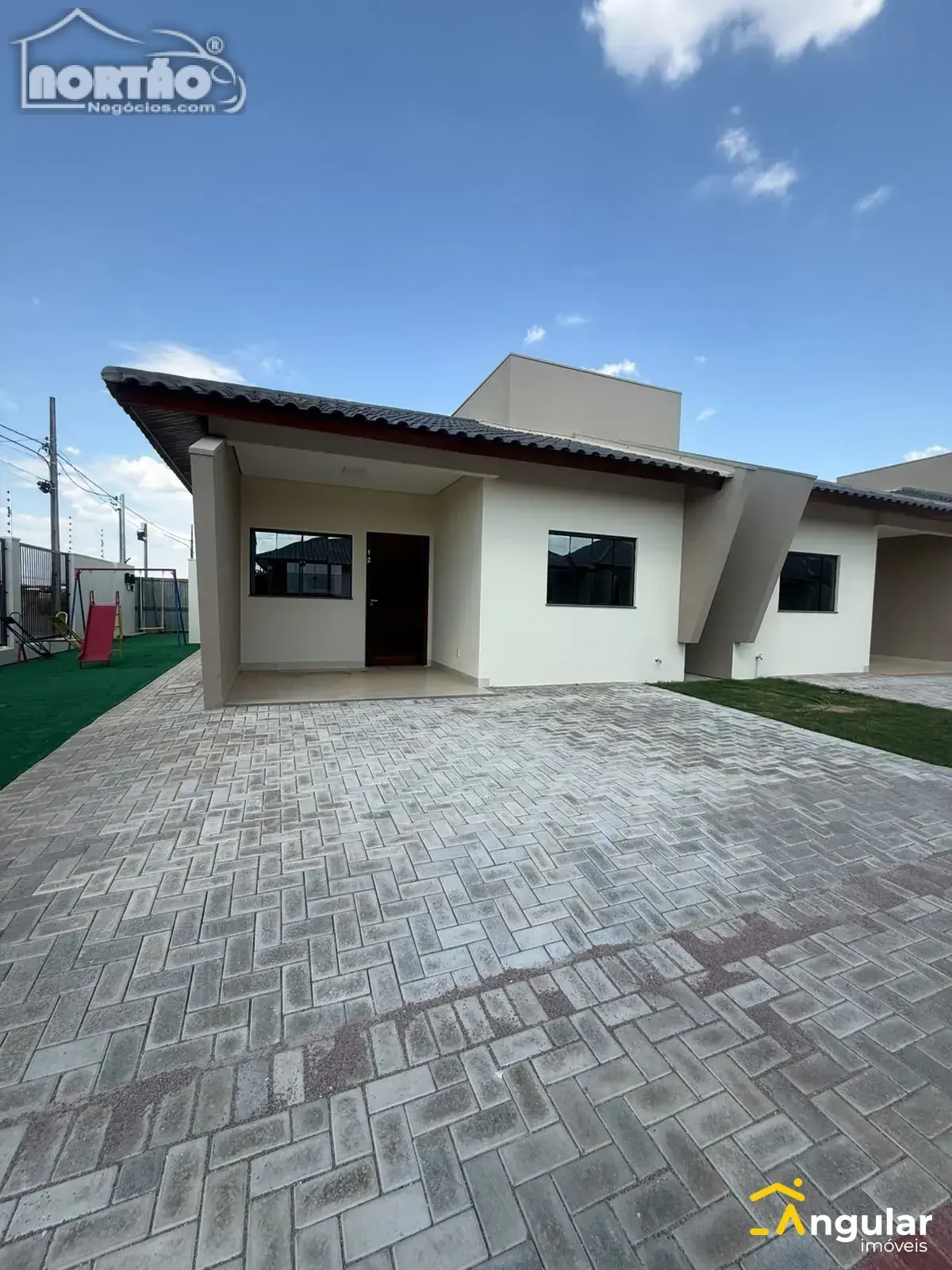Casa, 2 quartos, 72 m² - Foto 1