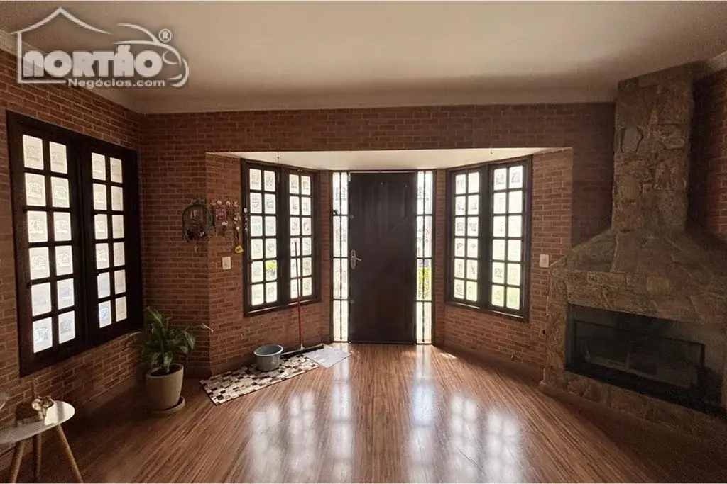 Casa, 6 quartos, 513 m² - Foto 1