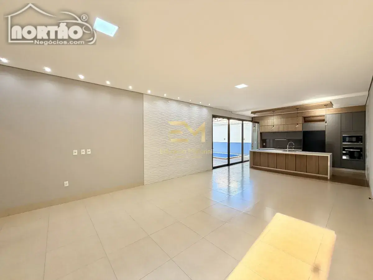 Casa, 3 quartos, 296 m² - Foto 8