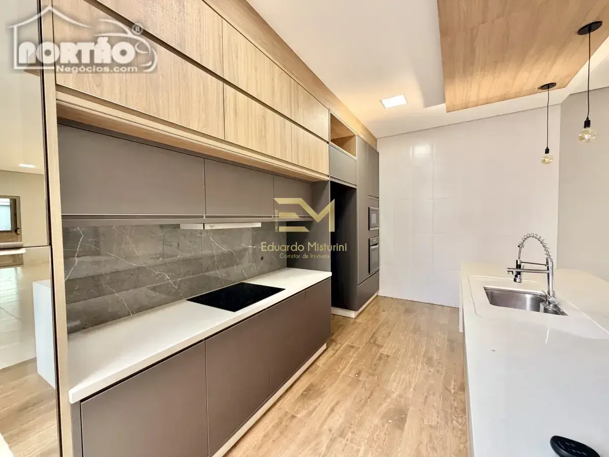 Casa, 3 quartos, 296 m² - Foto 10