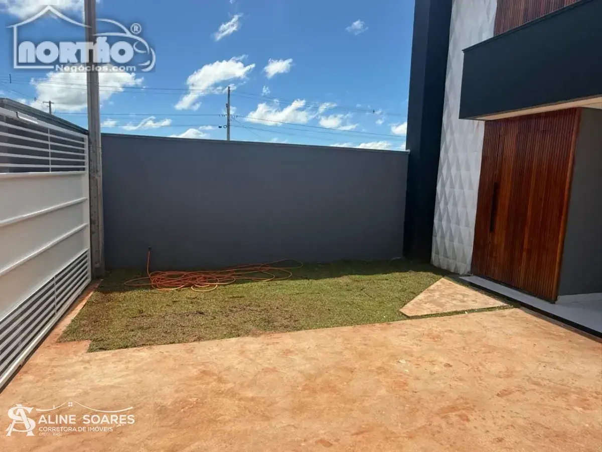 Casa, 3 quartos, 76 m² - Foto 2