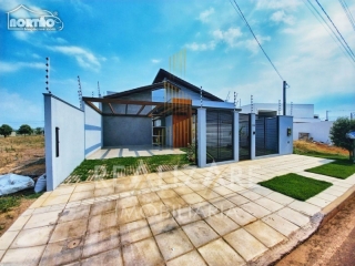 CASA a venda no AQUARELA DAS RTES em Sinop/MT